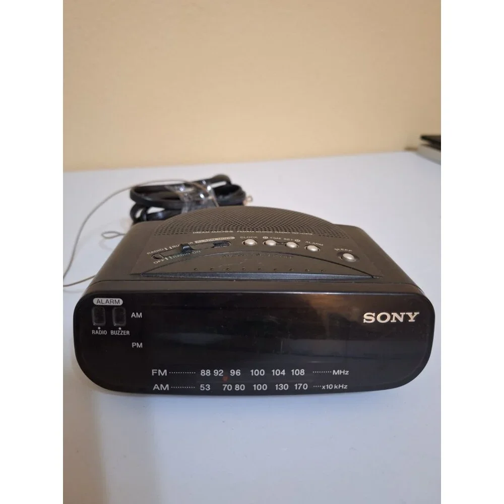 Sony Dream‎ Machine FM/AM Alarm Clock Radio ICF-C212